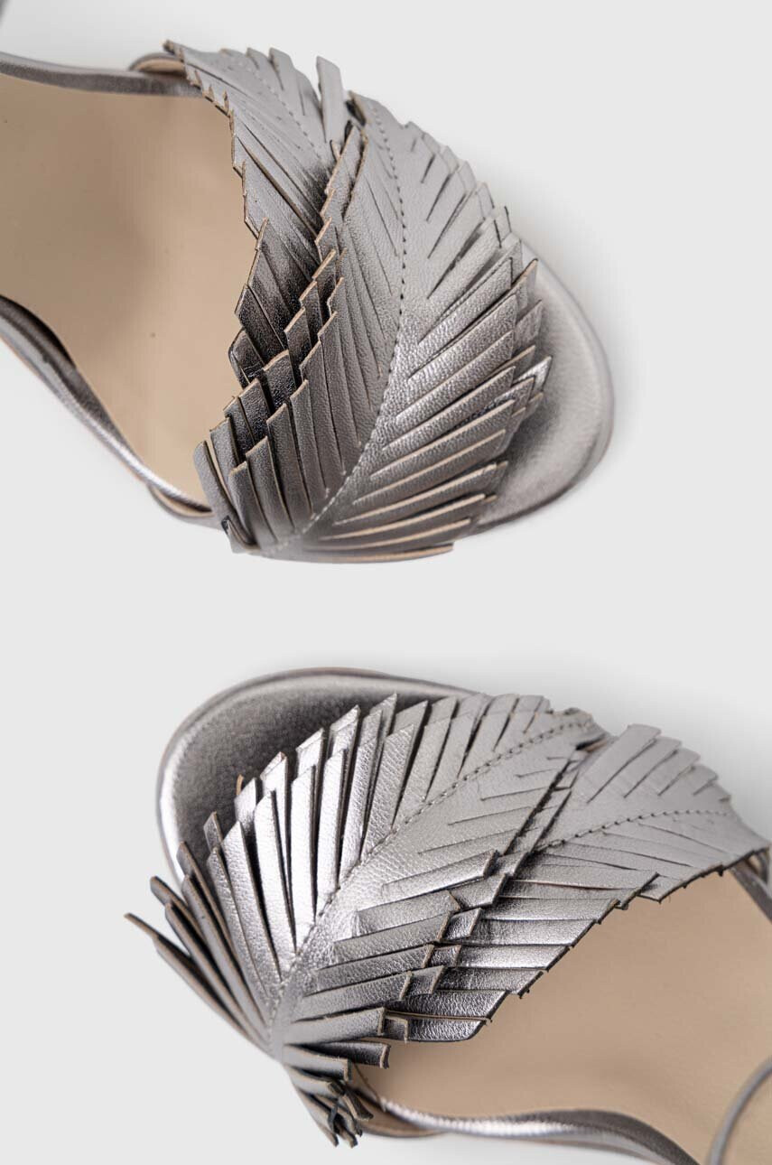 Baldowski Кожени сандали в сребристо D02417-VALD-002 Metal Silver Acciaio - Pepit.bg