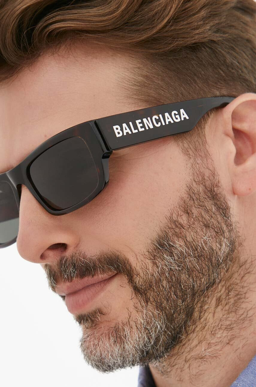Balenciaga Слънчеви очила в кафяво - Pepit.bg