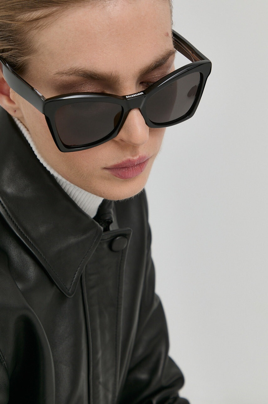 Balenciaga Слънчеви очила BB0231S в черно - Pepit.bg