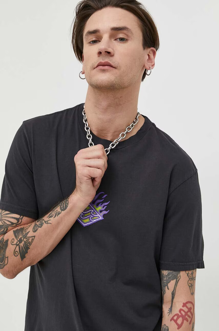 Billabong Памучна тениска в черно с принт - Pepit.bg
