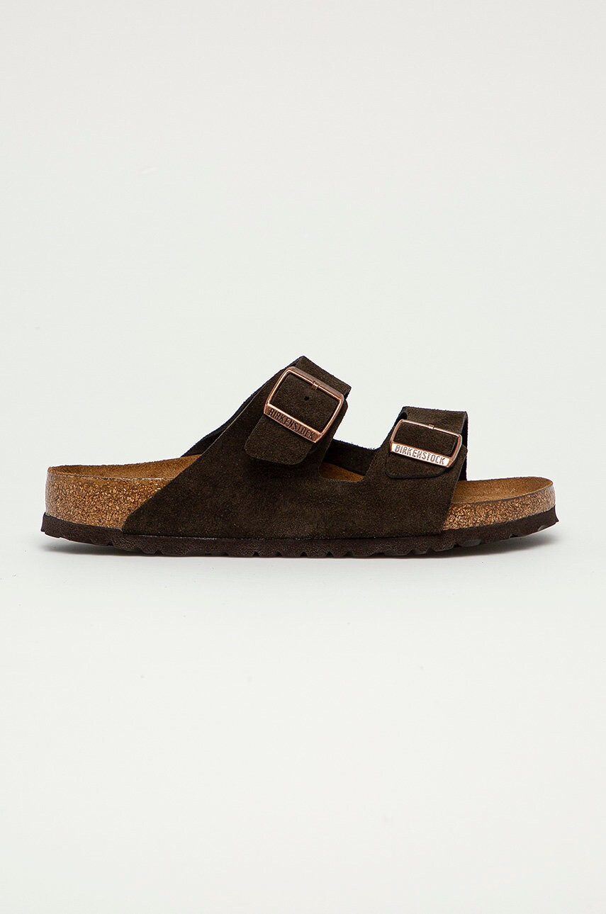 Birkenstock Велурени чехли Arizona в кафяво - Pepit.bg