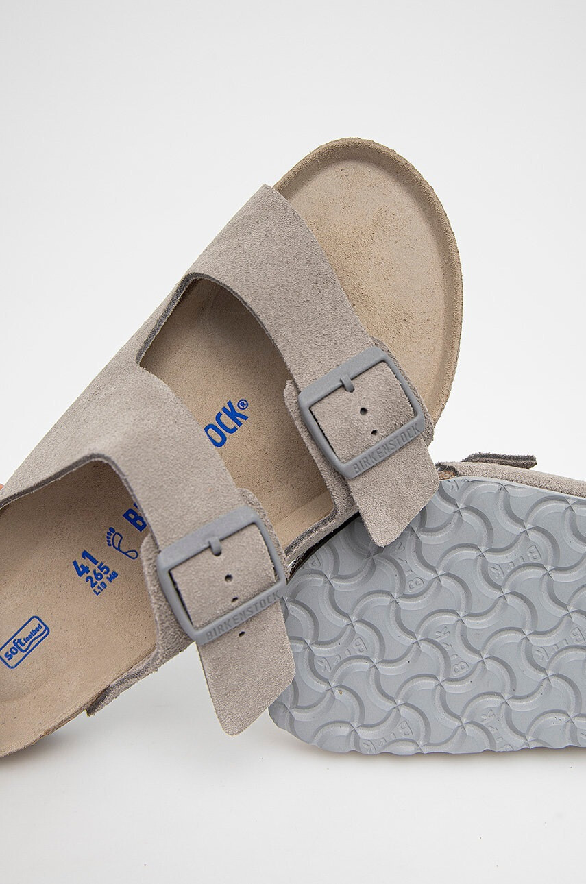 Birkenstock Велурени чехли в сиво - Pepit.bg