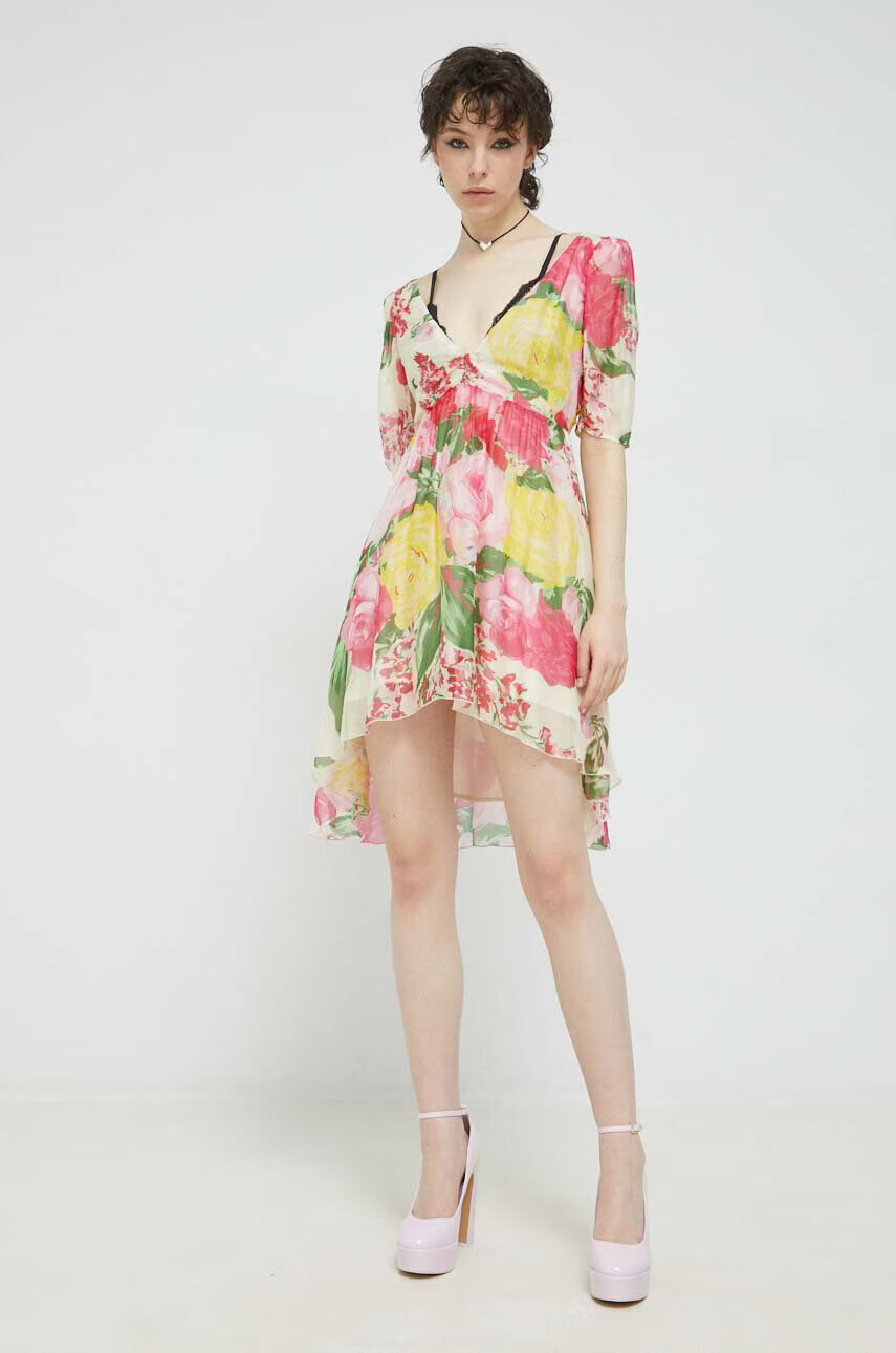 Blugirl Blumarine Копринена рокля къс модел разкроен модел - Pepit.bg