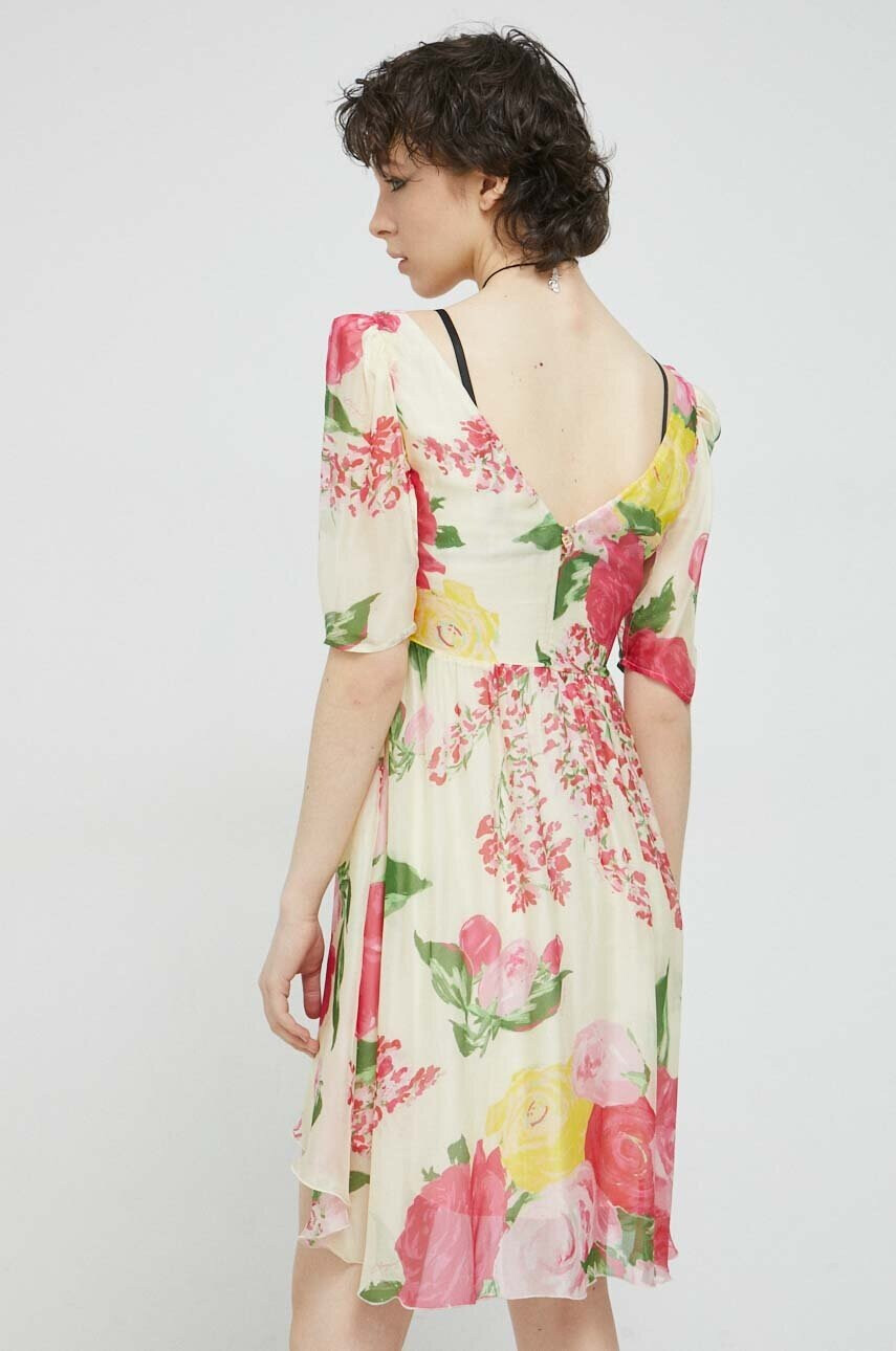Blugirl Blumarine Копринена рокля къс модел разкроен модел - Pepit.bg