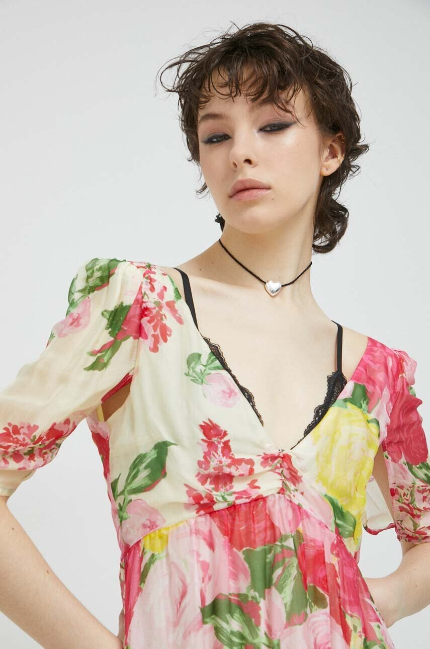 Blugirl Blumarine Копринена рокля къс модел разкроен модел - Pepit.bg