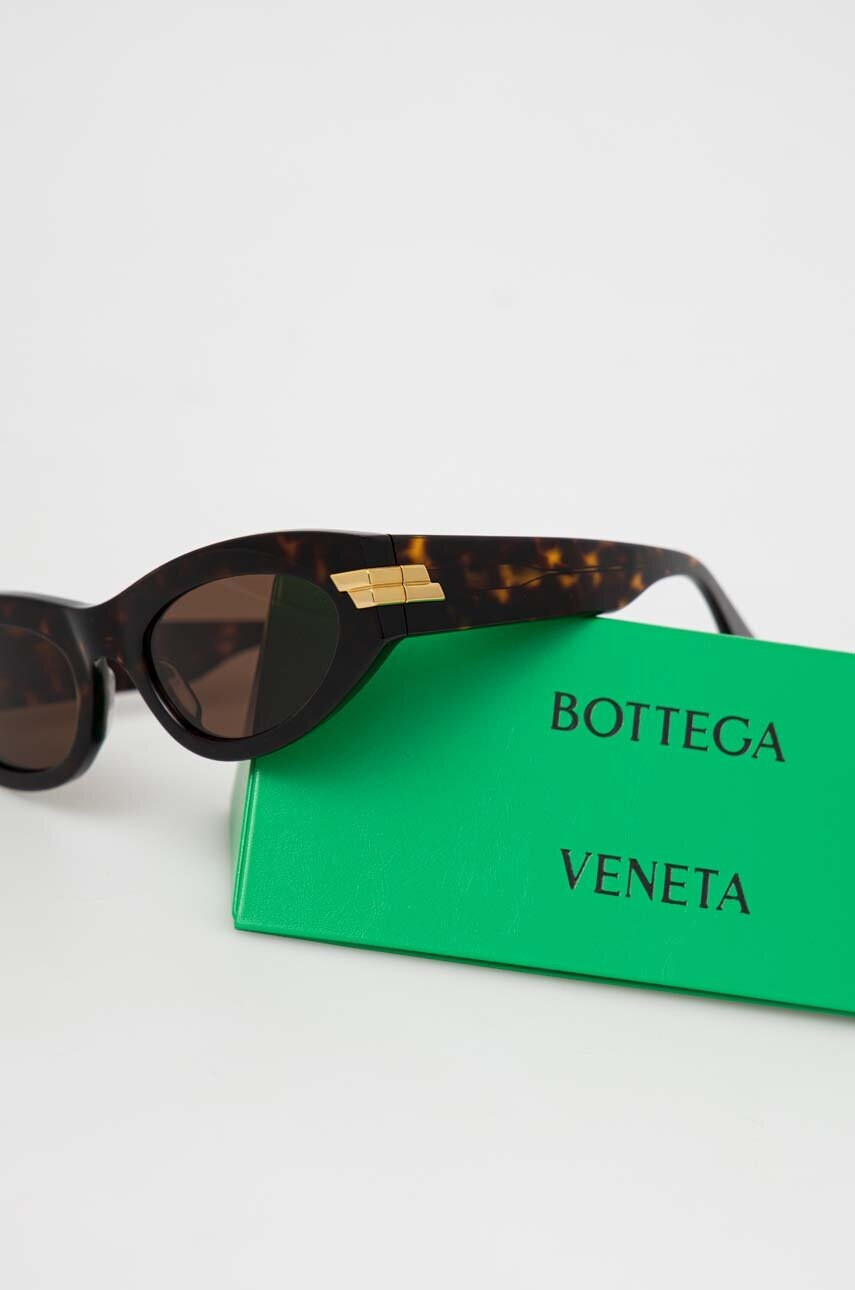 Bottega Veneta Слънчеви очила в кафяво - Pepit.bg