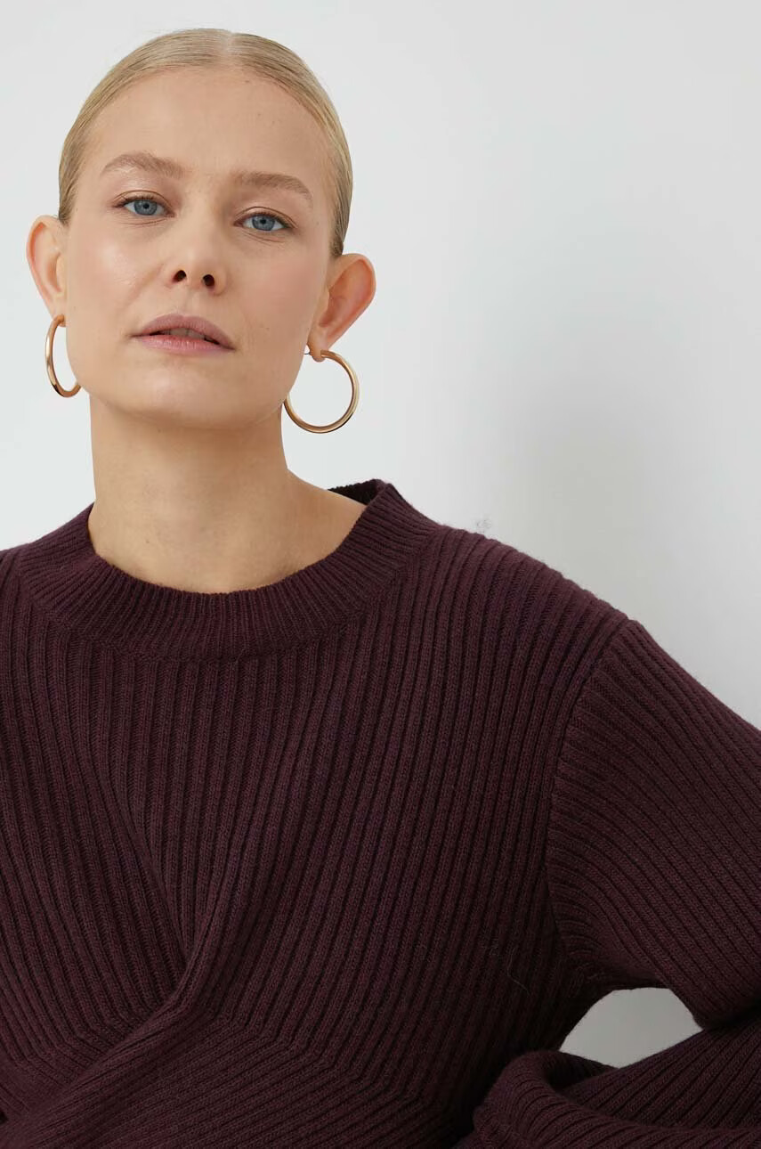Bruuns Bazaar Пуловер с вълна Sedum Irina дамски в бордо - Pepit.bg