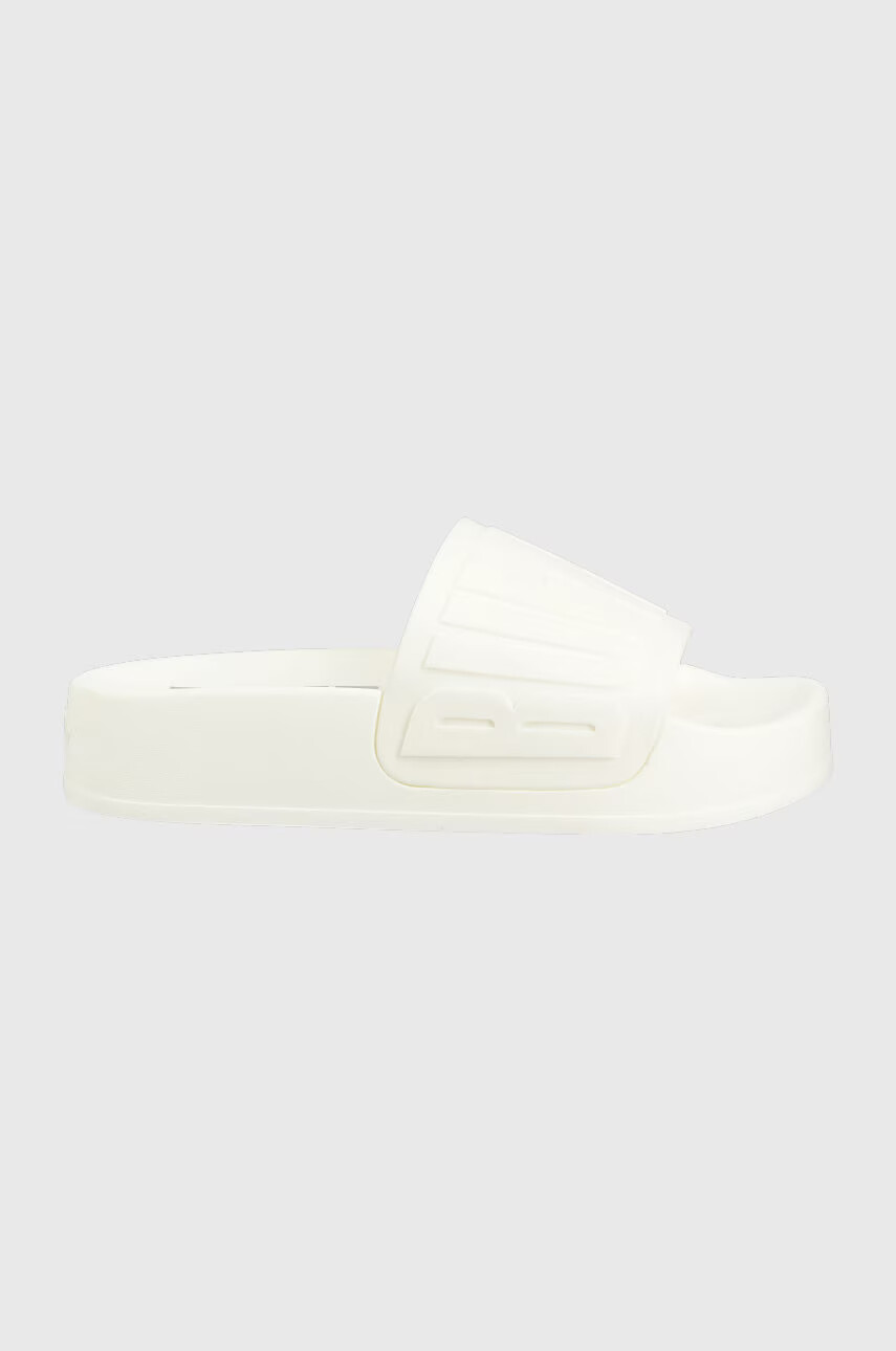 Buffalo Чехли в бяло с платформа - Pepit.bg