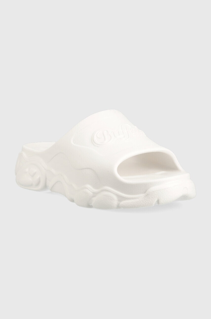 Buffalo Чехли Cld Slide в бяло с платформа 1622261 - Pepit.bg