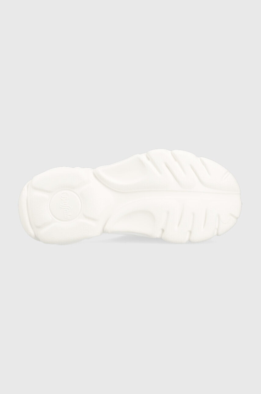 Buffalo Чехли Cld Slide в бяло с платформа 1622261 - Pepit.bg