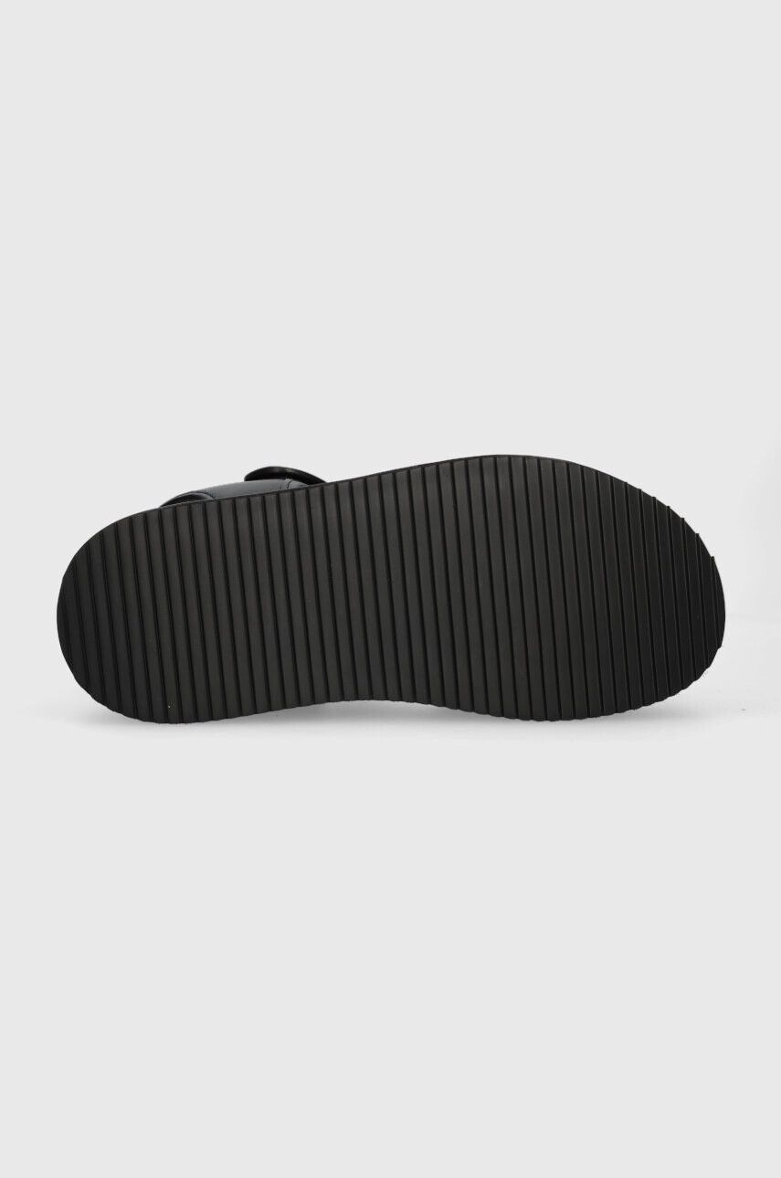 Buffalo Сандали Noa Quilt Chain в черно с платформа 1602154 - Pepit.bg