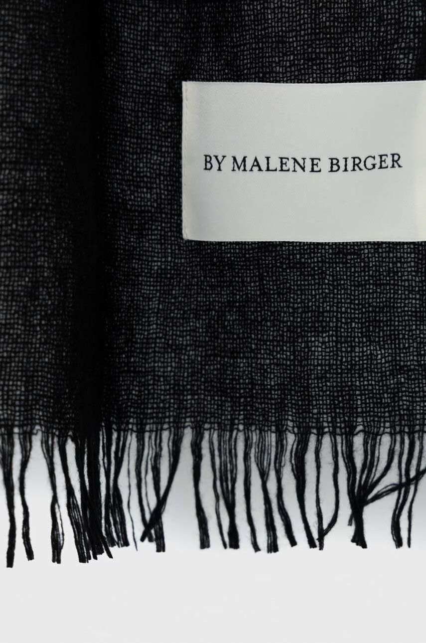 By Malene Birger Вълнен шал в черно с изчистен дизайн - Pepit.bg