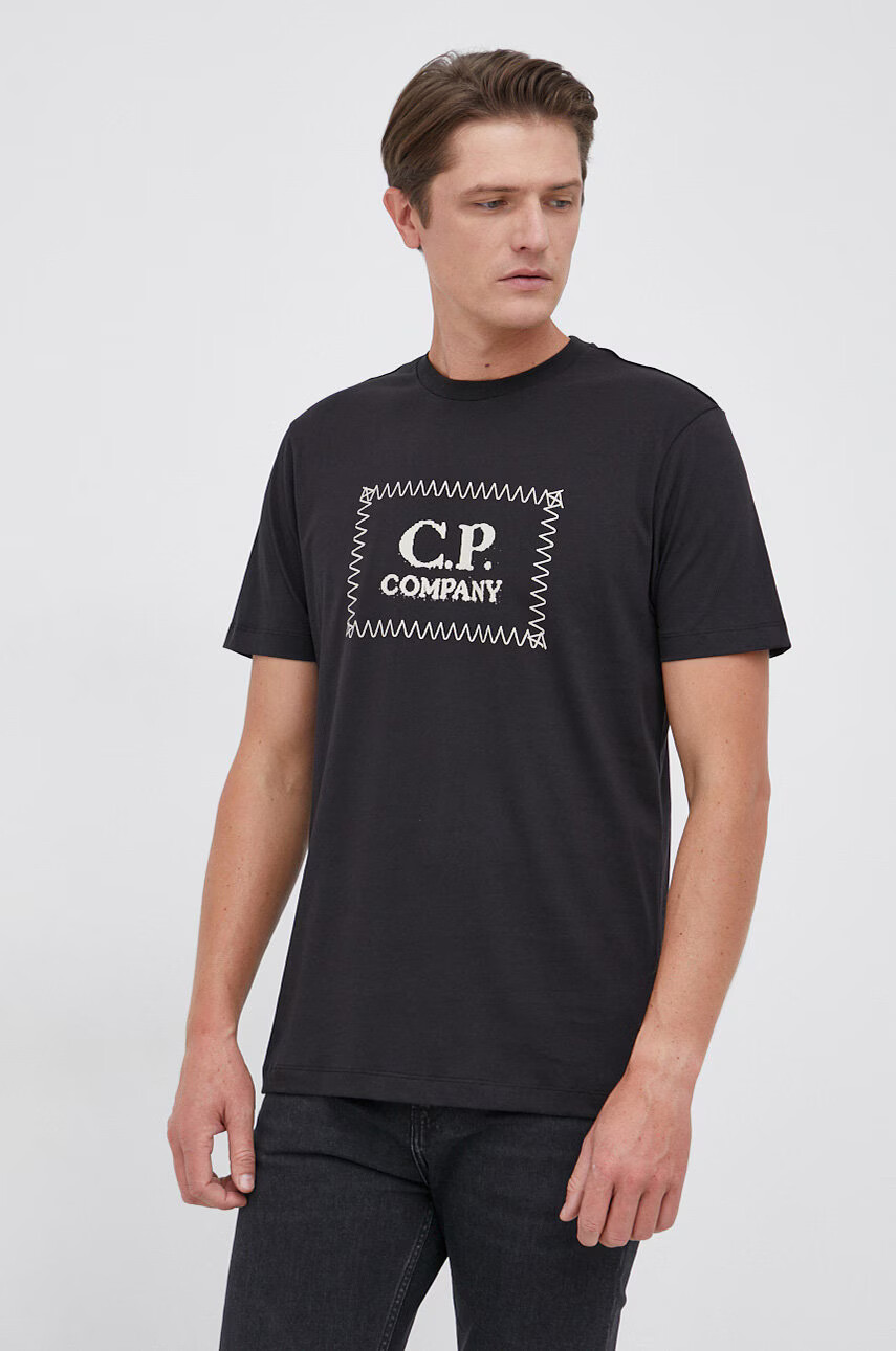C.P. Company Памучна тениска в черно с принт - Pepit.bg