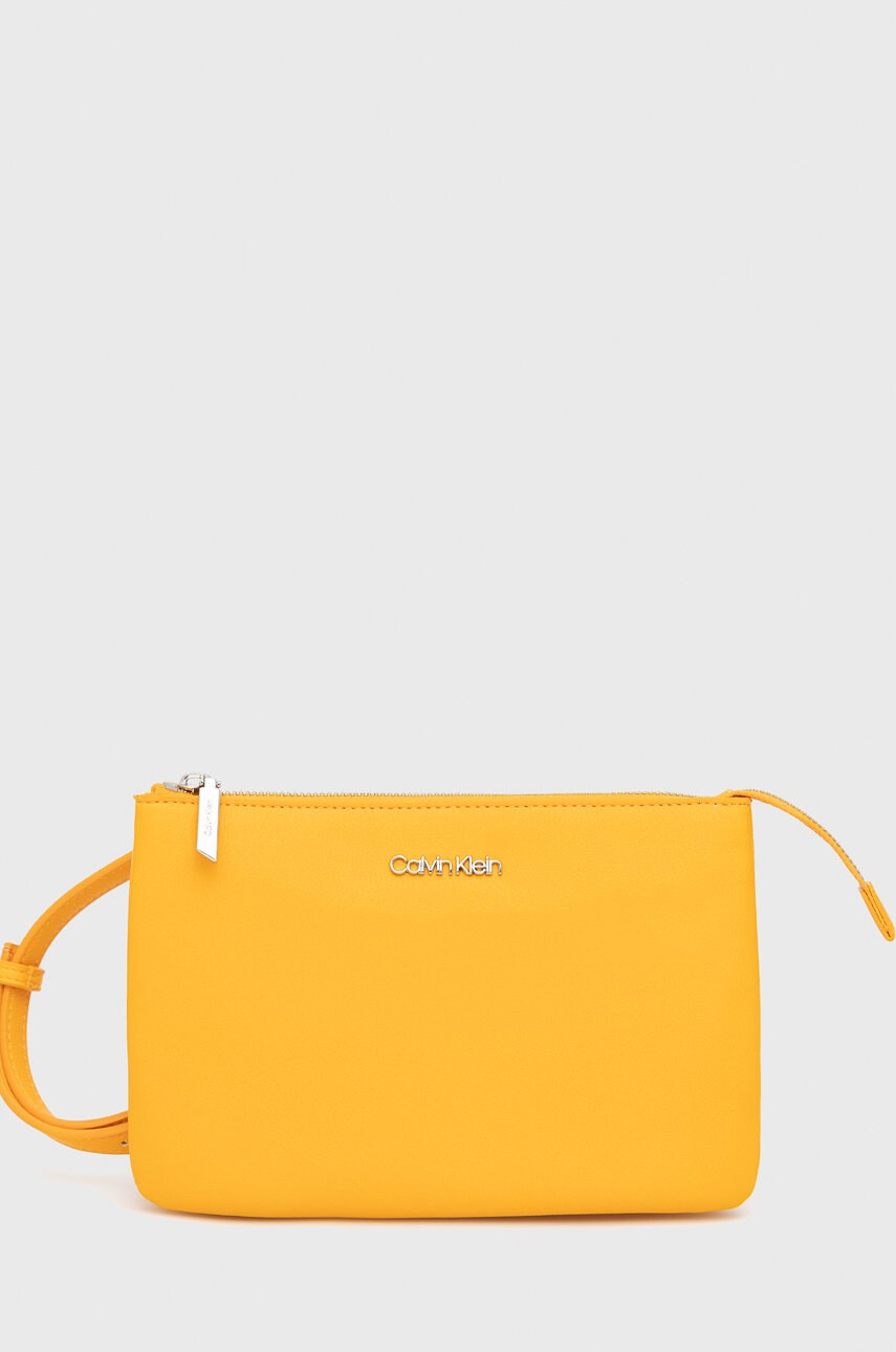 Calvin Klein Чанта - Pepit.bg