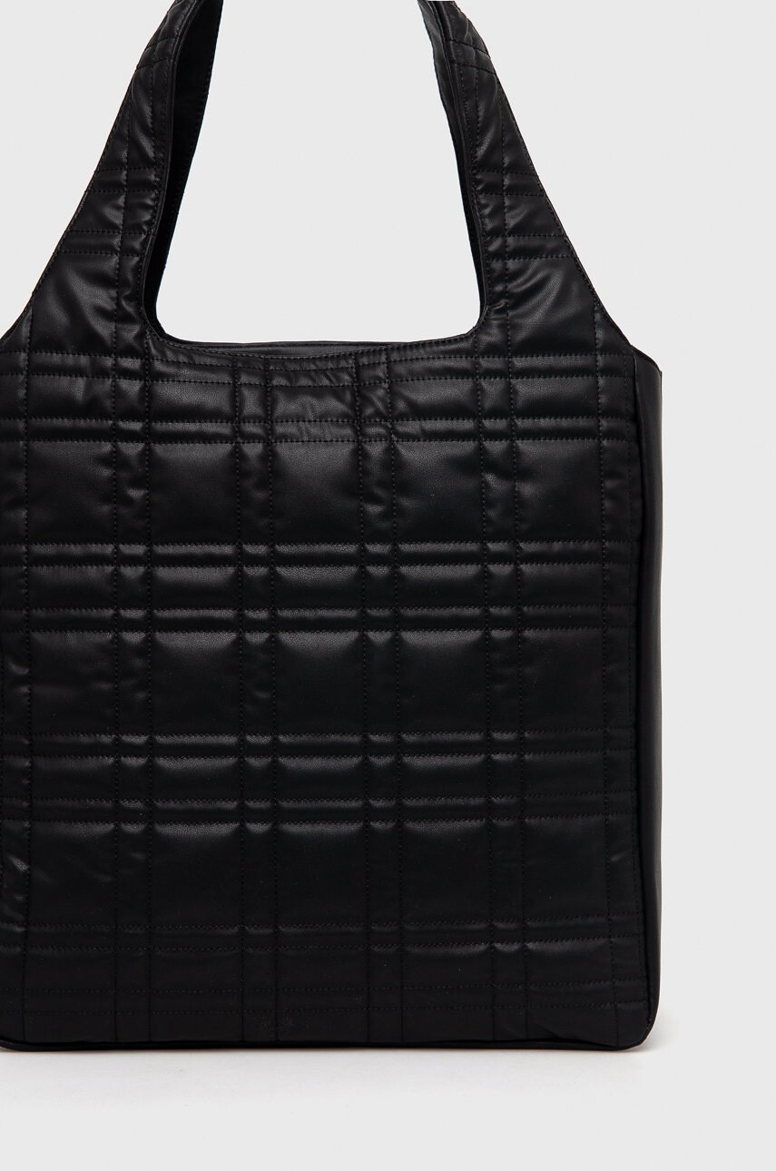 Calvin Klein Чанта в черно - Pepit.bg