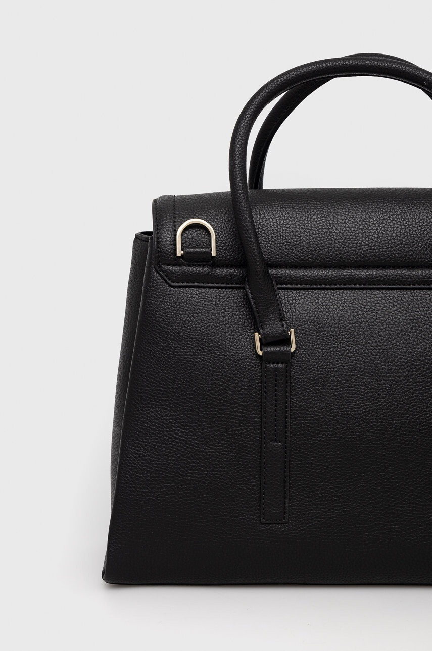 Calvin Klein Чанта в черно - Pepit.bg