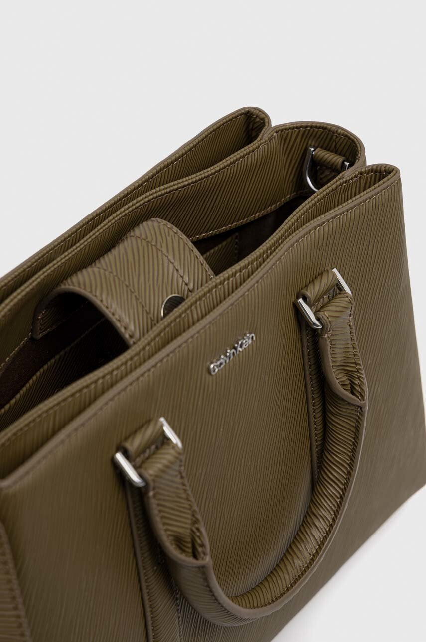 Calvin Klein Чанта в зелено - Pepit.bg