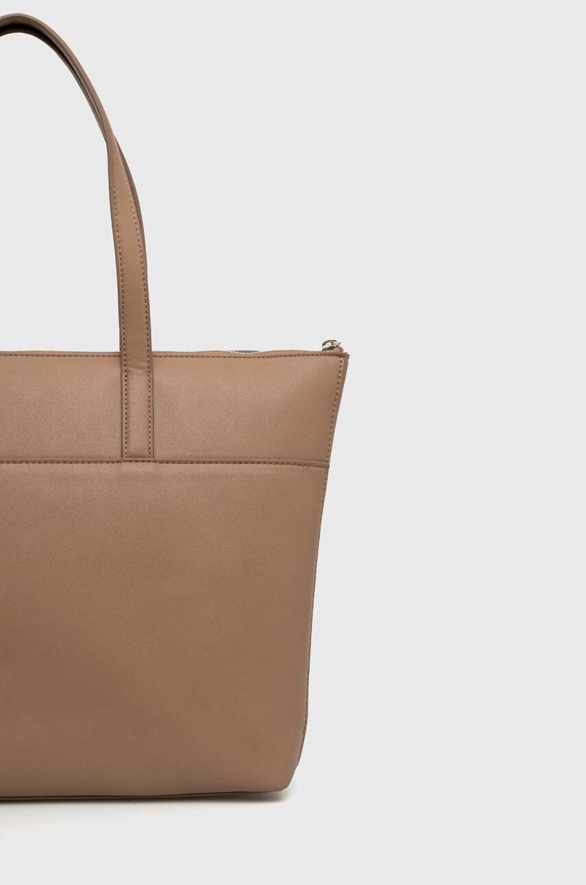 Calvin Klein Чанта в кафяво - Pepit.bg