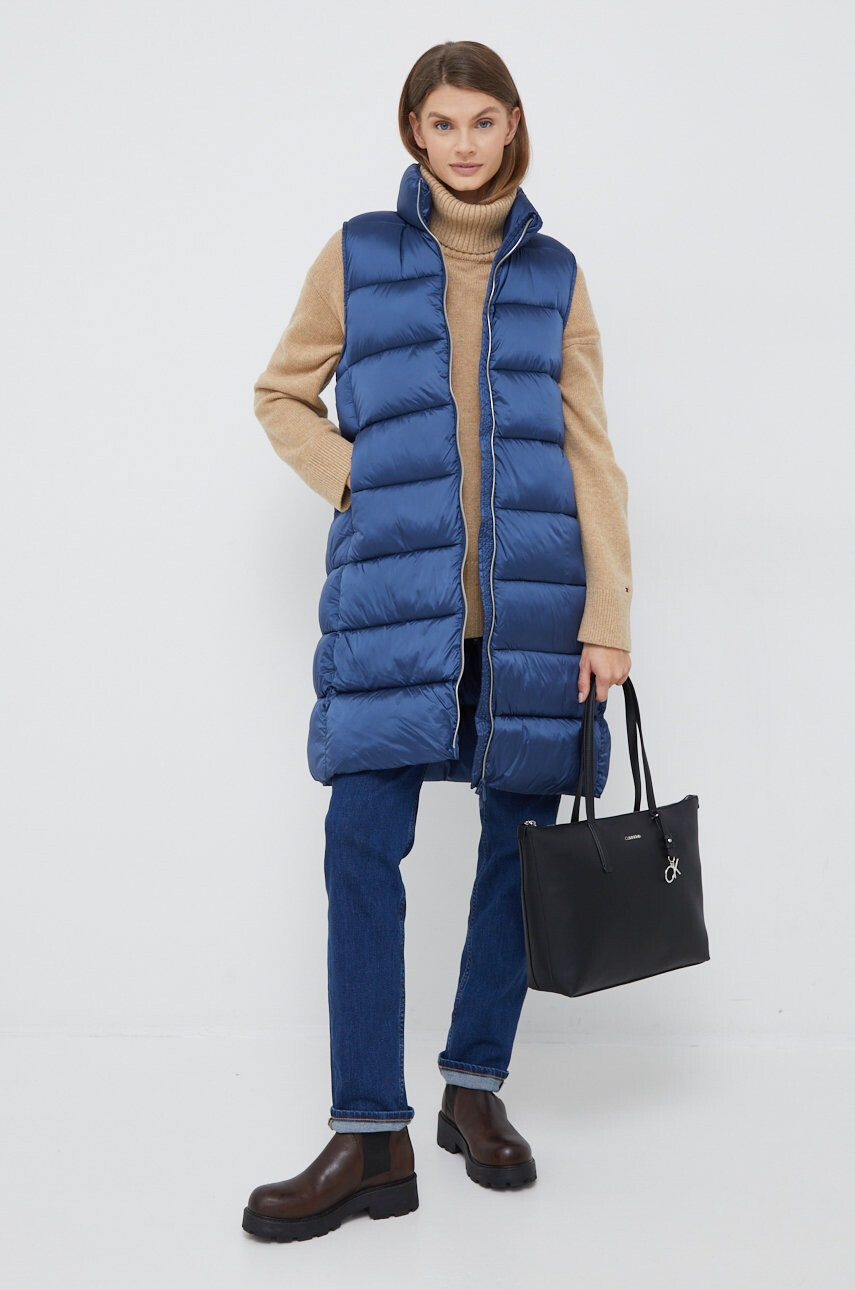 Calvin Klein Чанта в черно - Pepit.bg