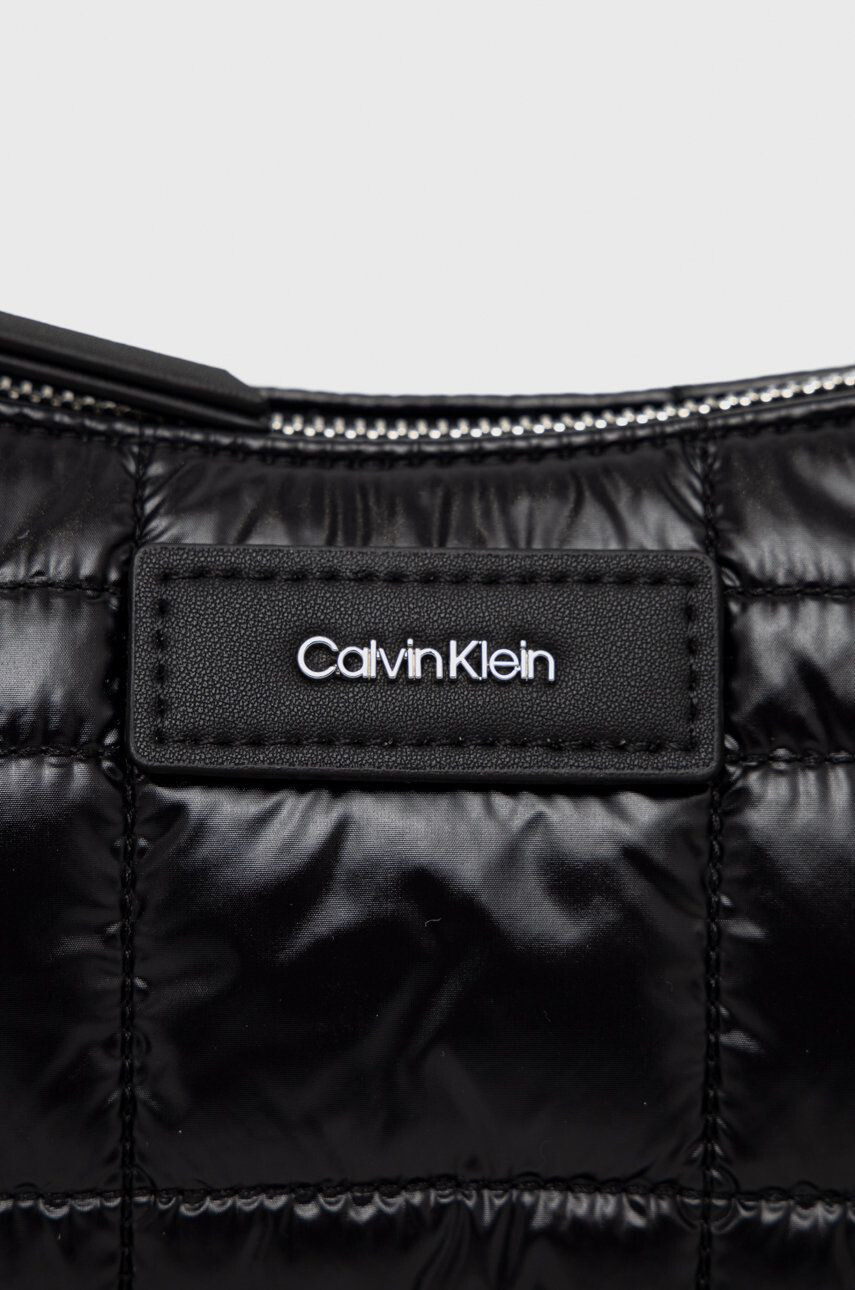 Calvin Klein Чанта в зелено - Pepit.bg