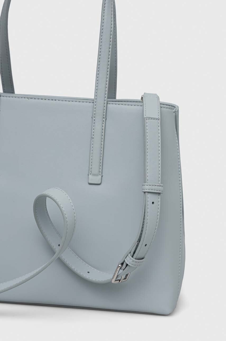 Calvin Klein Чанта в черно - Pepit.bg