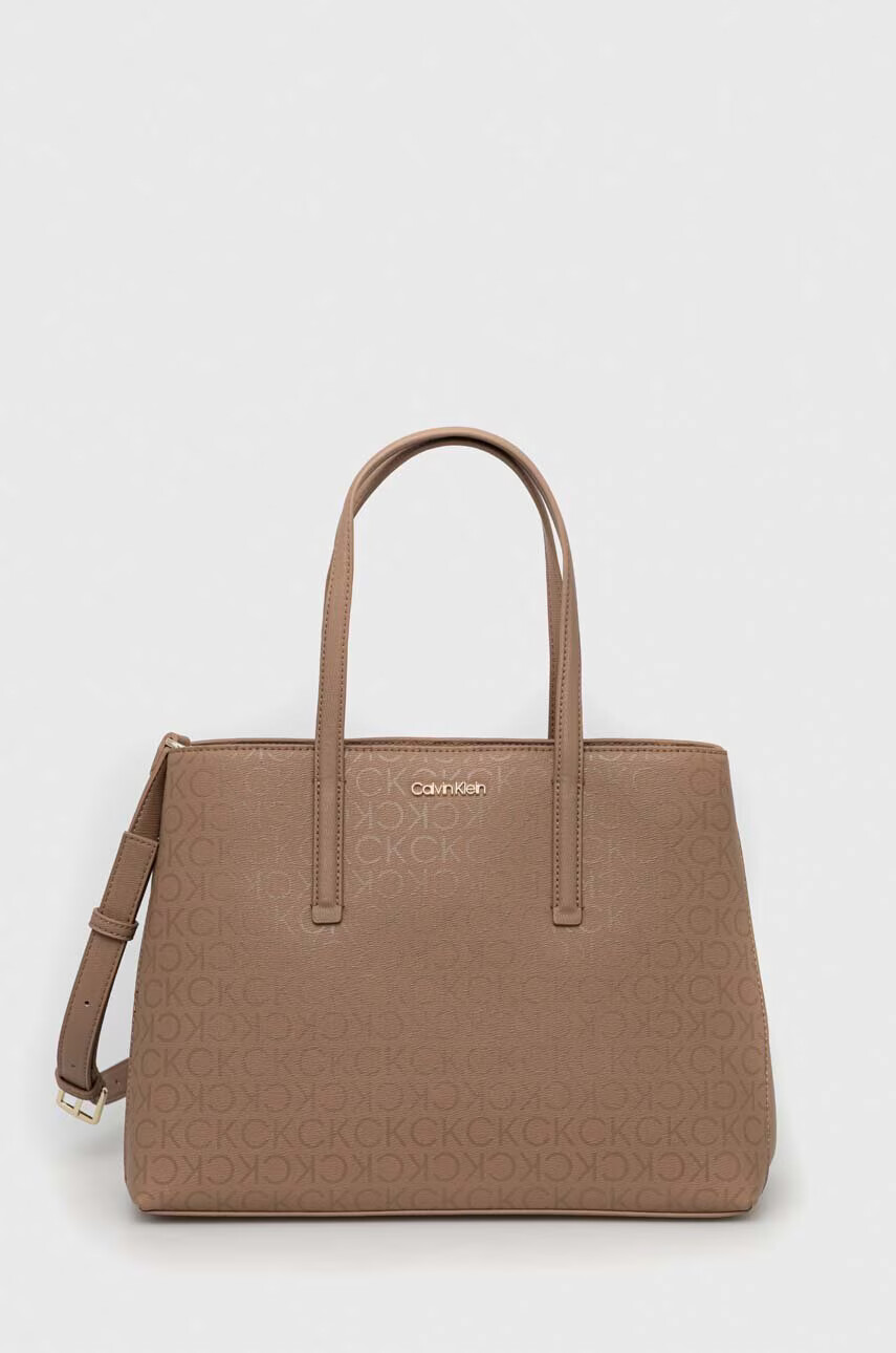Calvin Klein Чанта в бежово - Pepit.bg