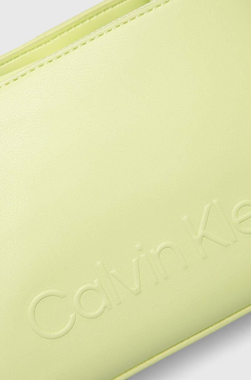 Calvin Klein Чанта в зелено - Pepit.bg