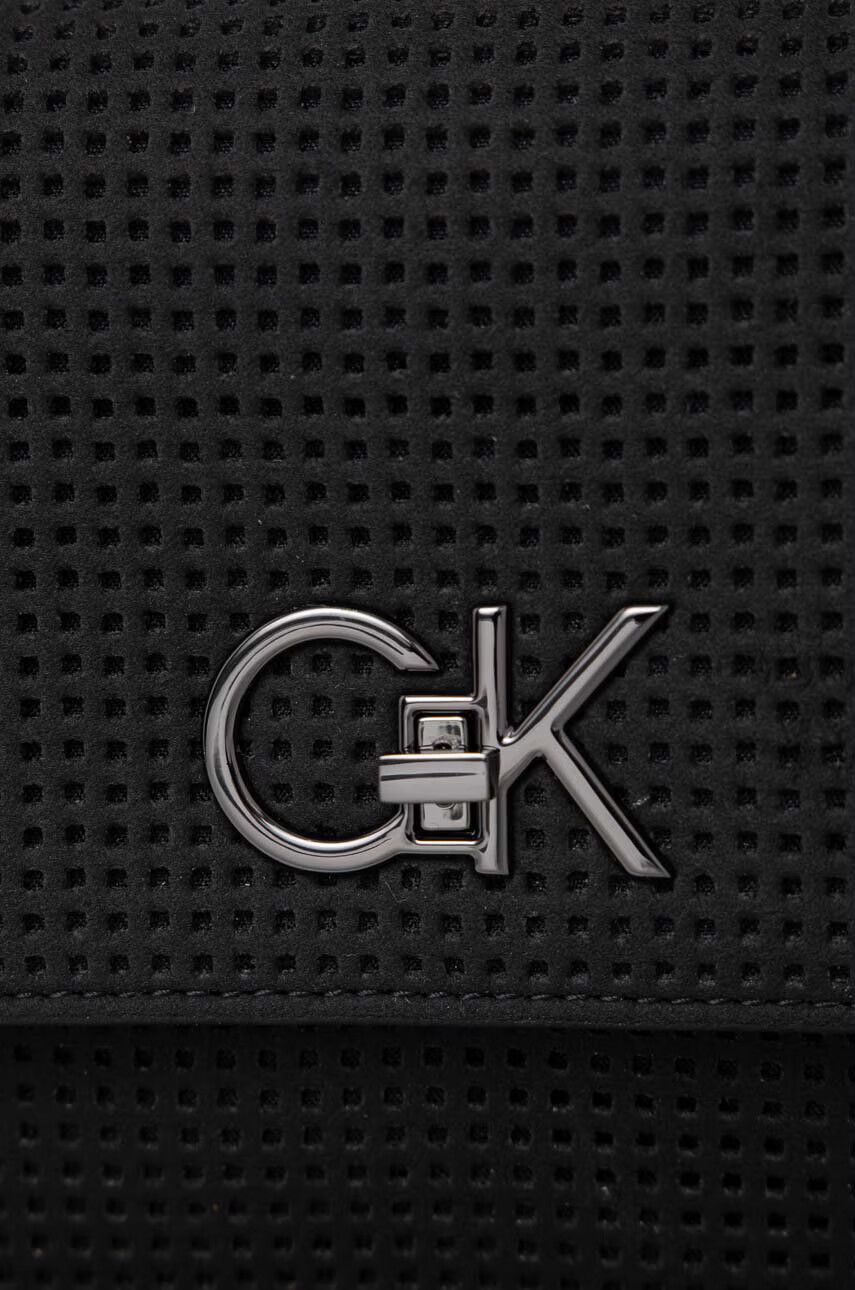Calvin Klein Чанта в черно - Pepit.bg