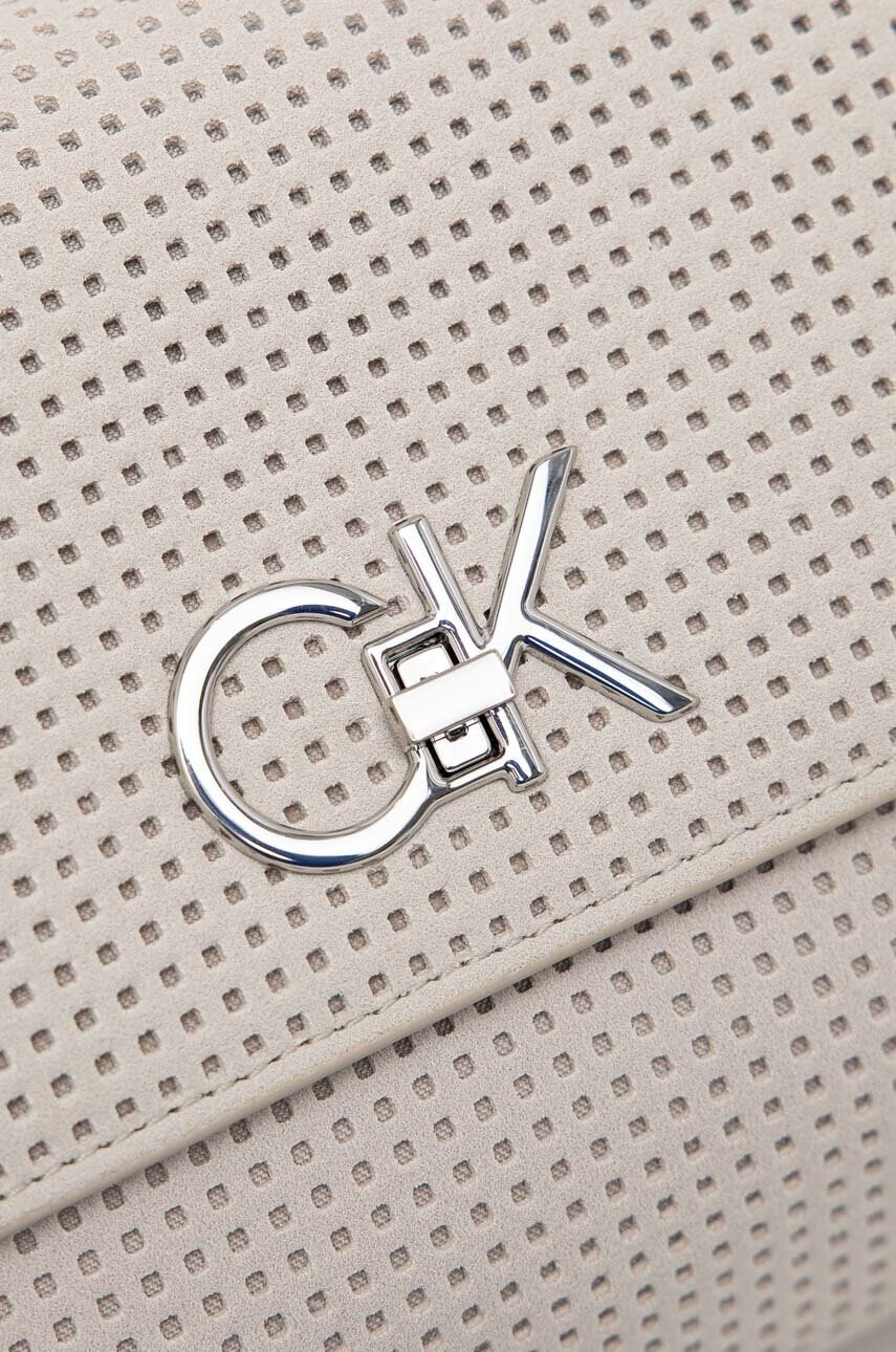 Calvin Klein Чанта в бежово - Pepit.bg