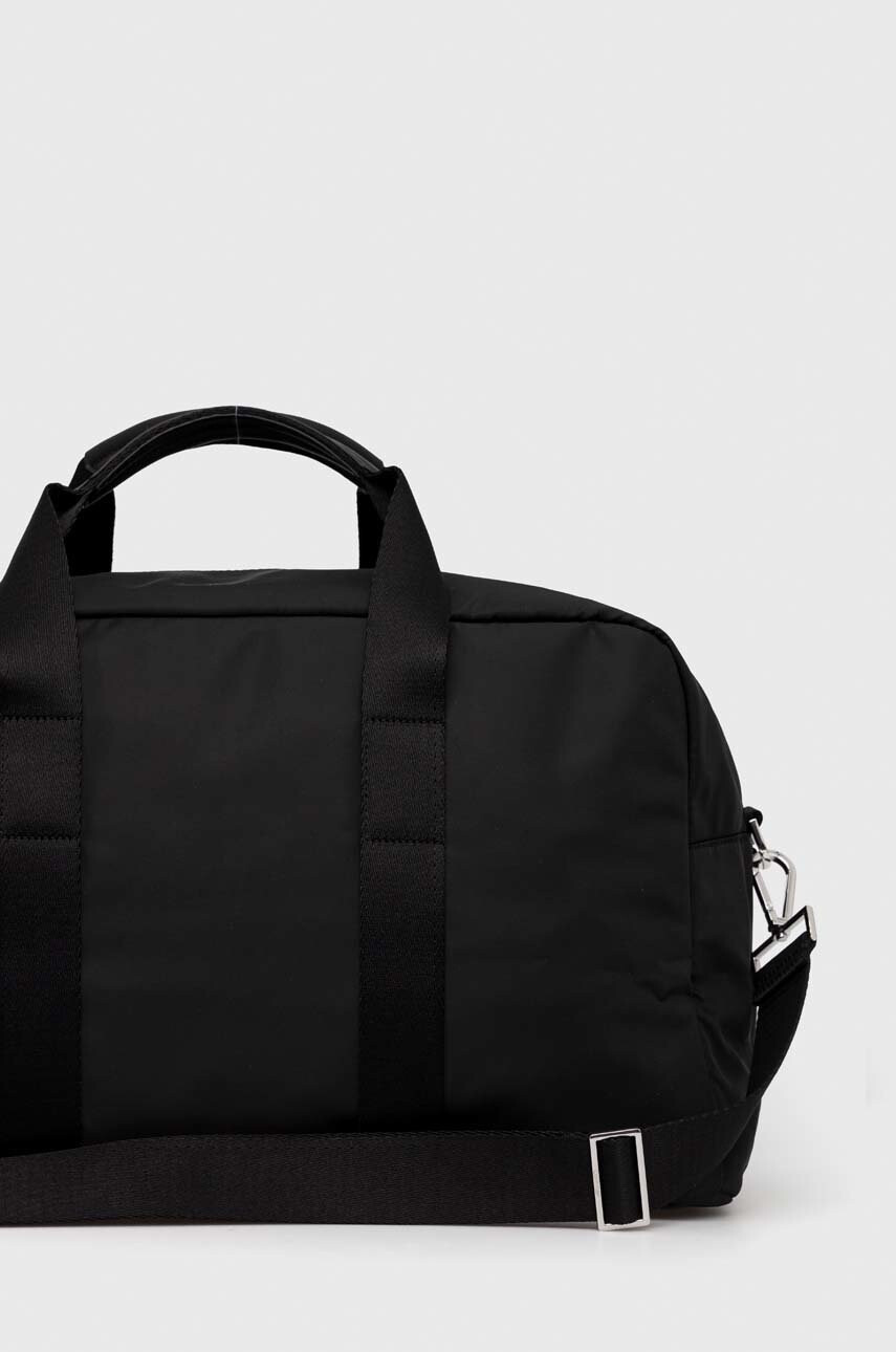 Calvin Klein Чанта в черно - Pepit.bg