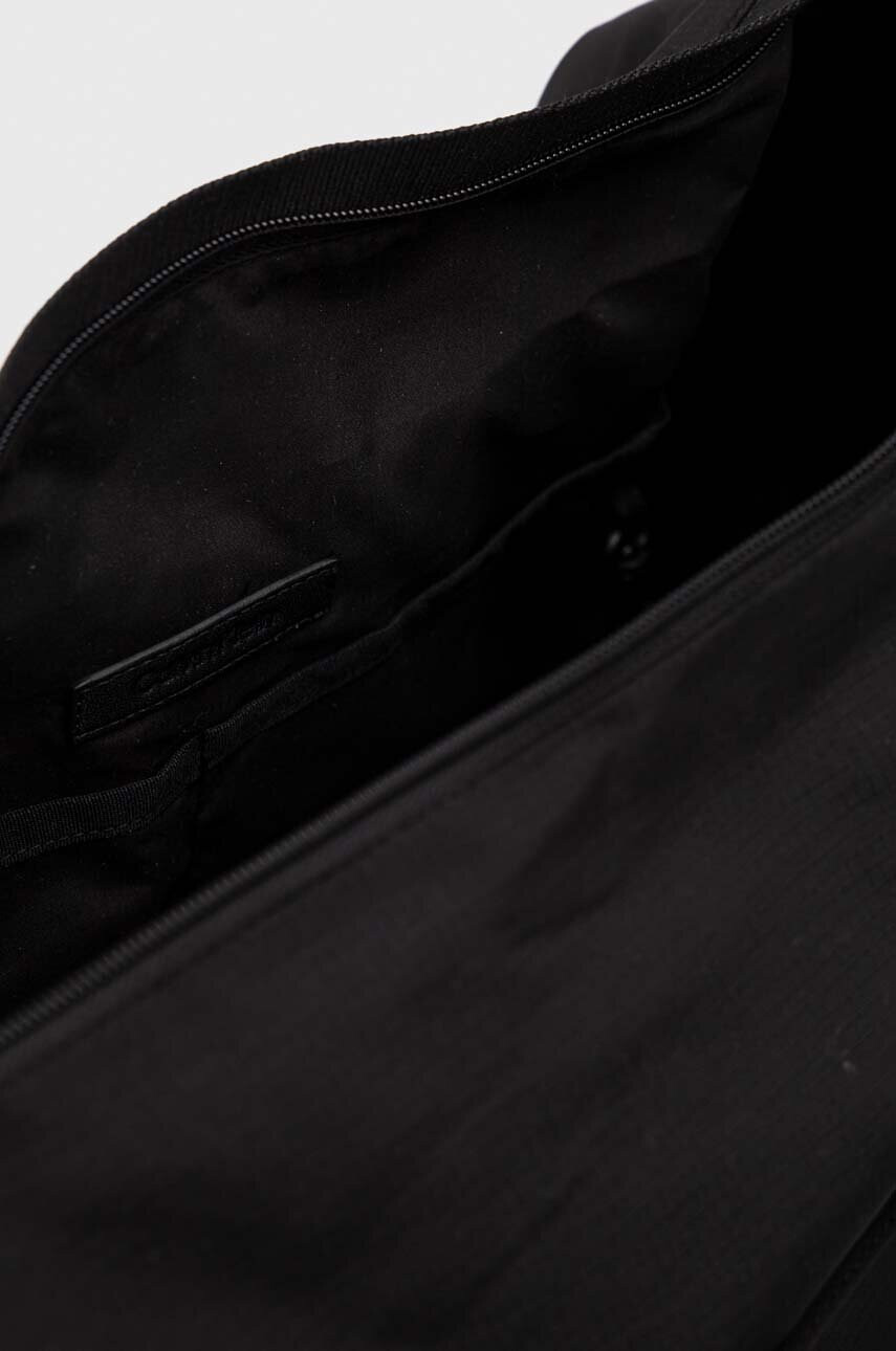 Calvin Klein Чанта в черно - Pepit.bg
