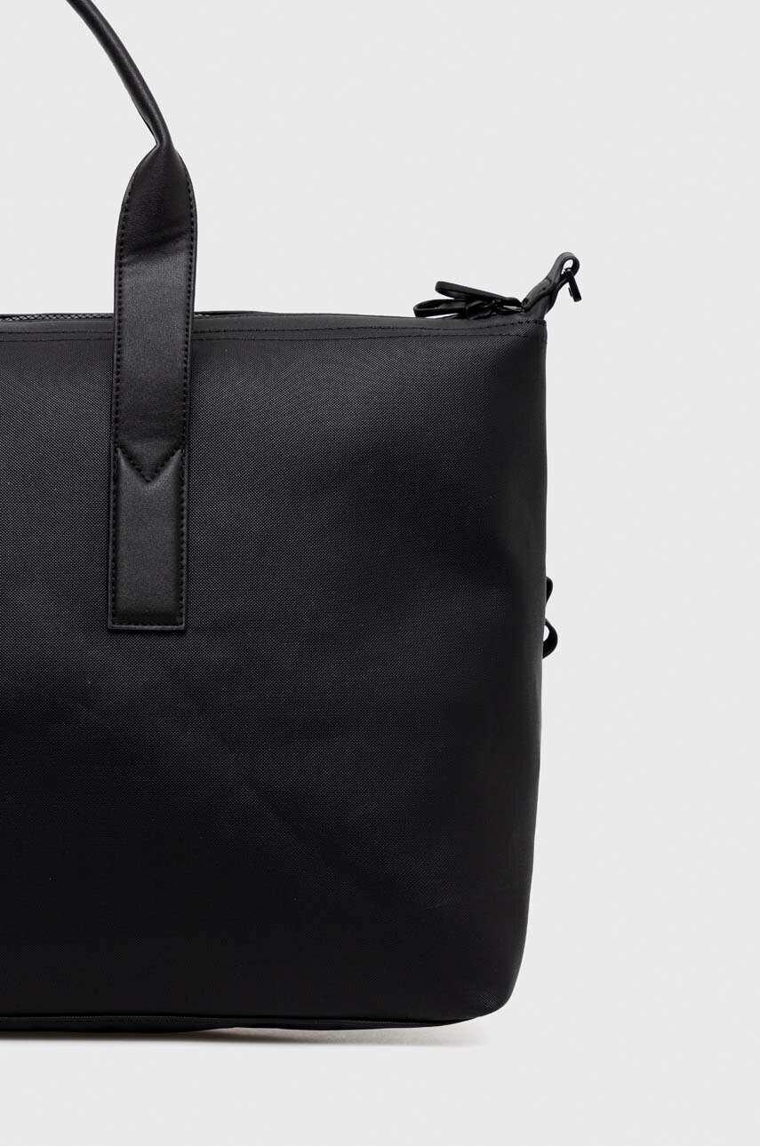 Calvin Klein Чанта в черно - Pepit.bg