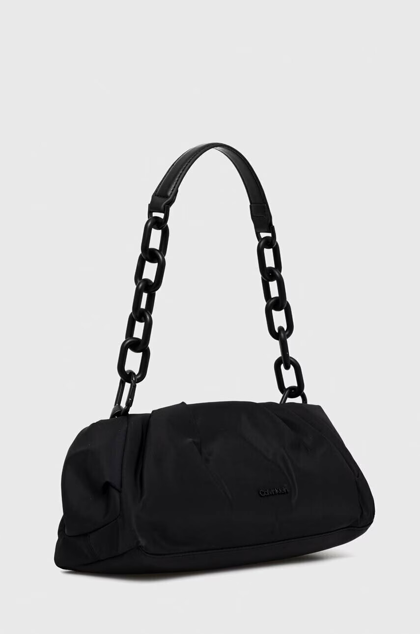 Calvin Klein Чанта в черно - Pepit.bg