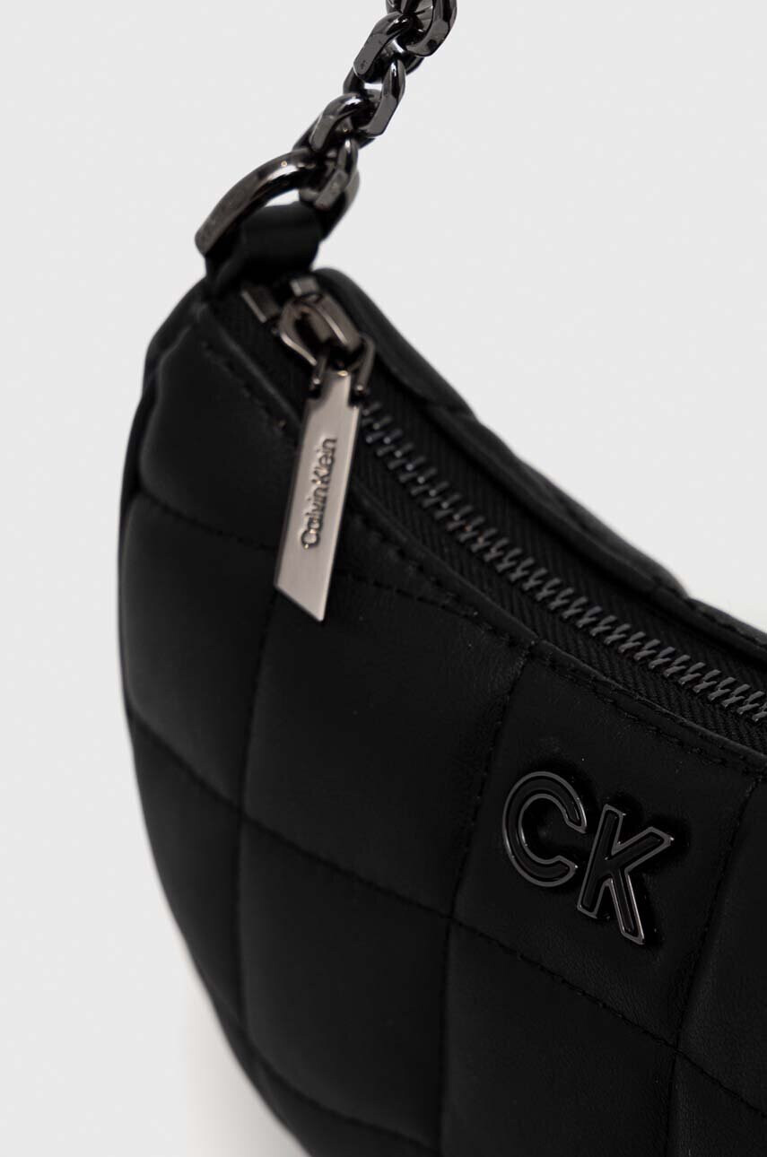 Calvin Klein Чанта в черно - Pepit.bg