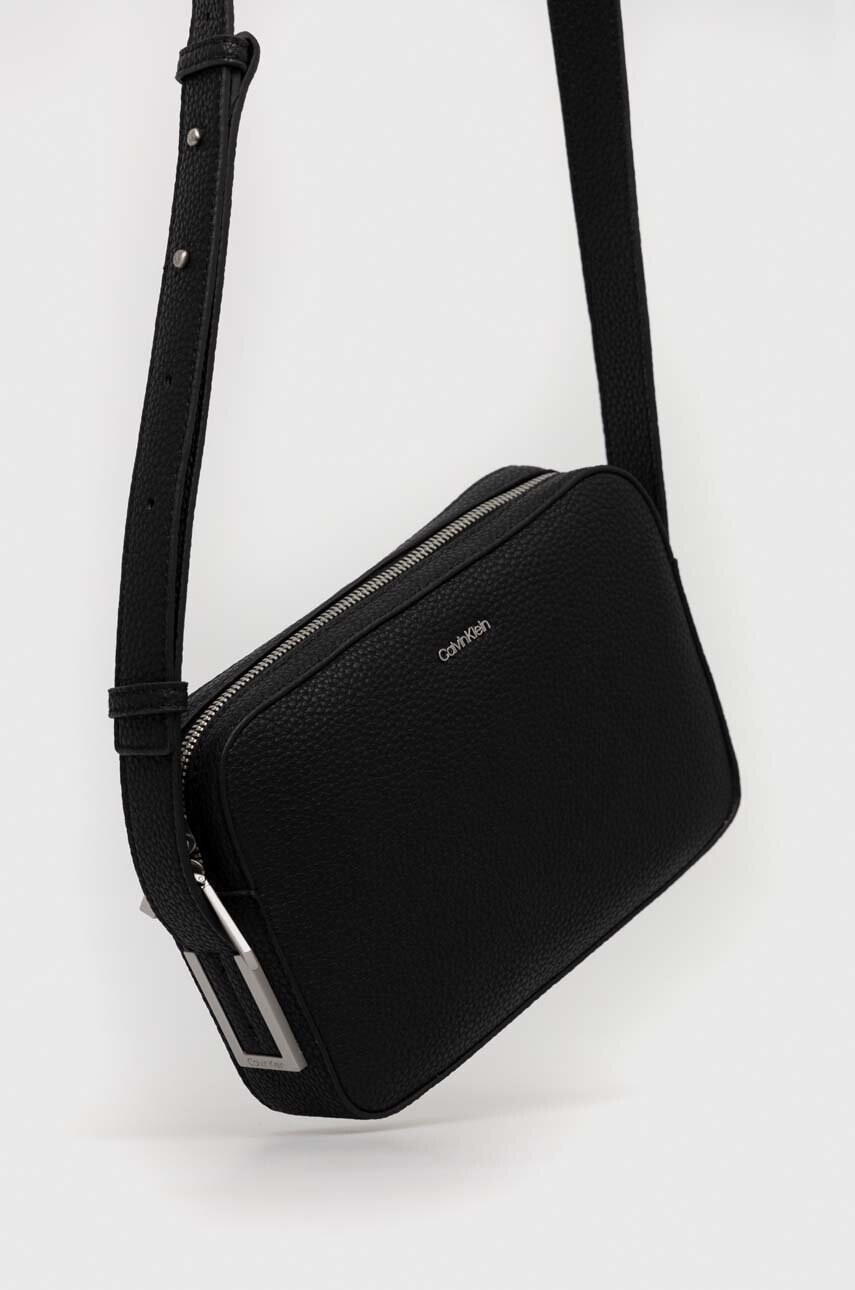 Calvin Klein Чанта - Pepit.bg