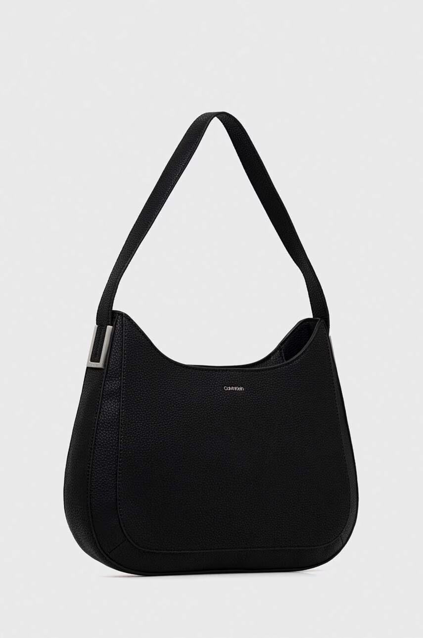 Calvin Klein Чанта в черно - Pepit.bg