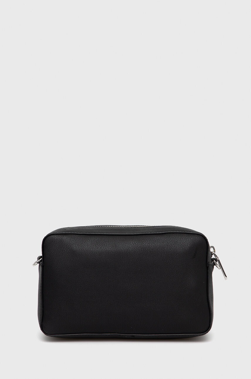 Calvin Klein Чанта в черно - Pepit.bg