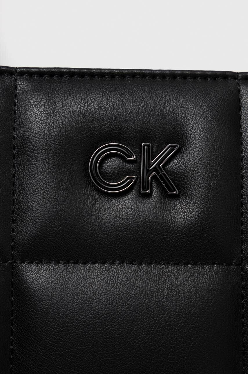 Calvin Klein Чанта в черно - Pepit.bg