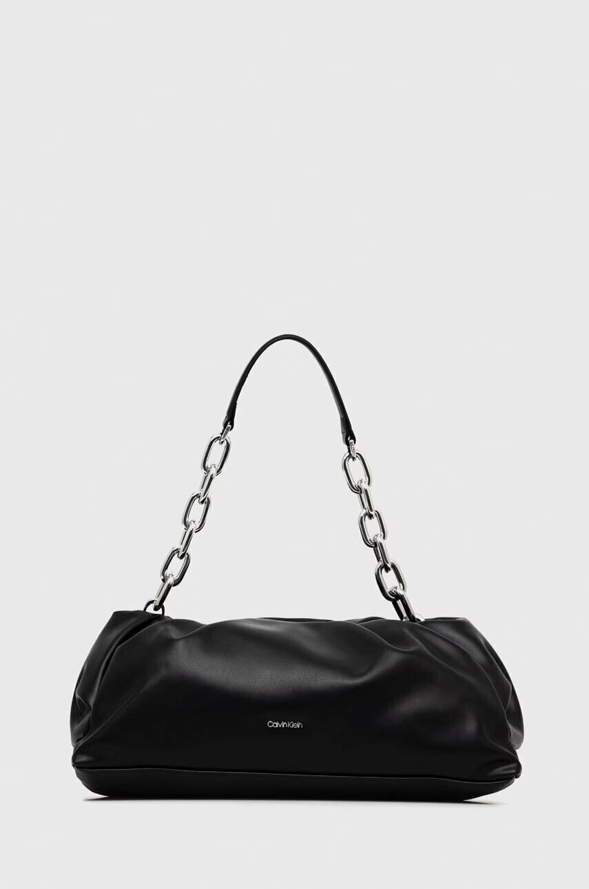 Calvin Klein Чанта в черно - Pepit.bg