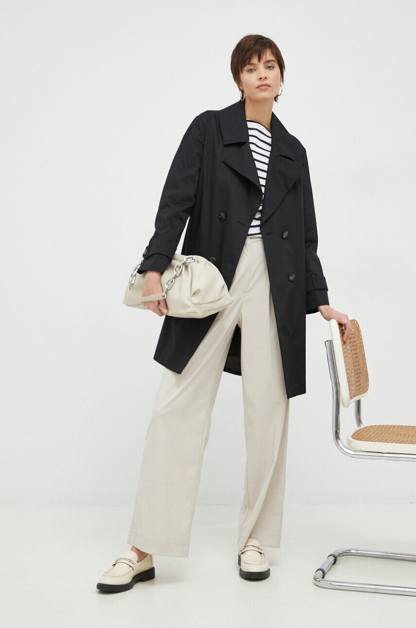 Calvin Klein Чанта в бежово - Pepit.bg