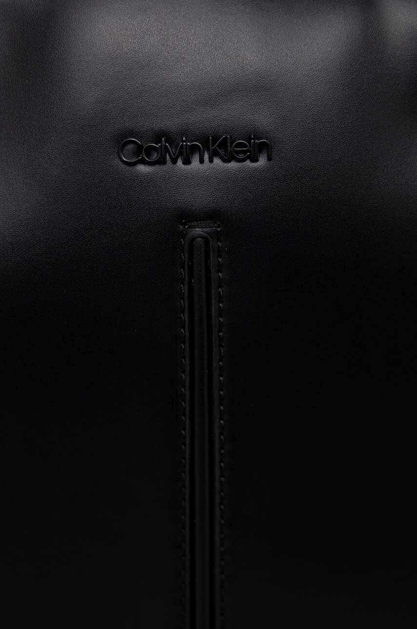 Calvin Klein Чанта за лаптоп в черно - Pepit.bg