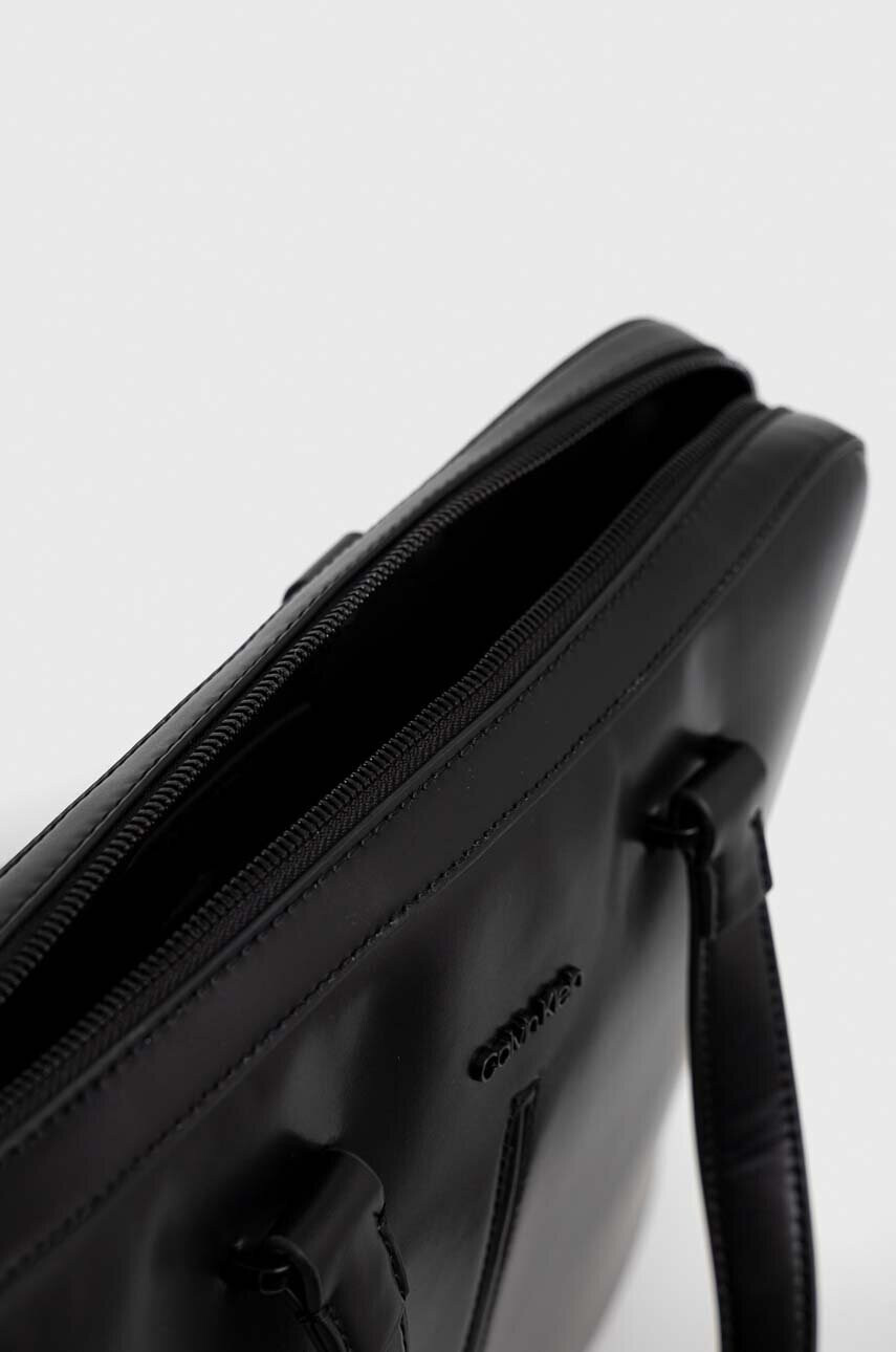 Calvin Klein Чанта за лаптоп в черно - Pepit.bg