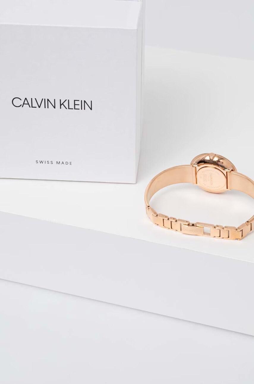 Calvin Klein Часовник дамски в бяло - Pepit.bg