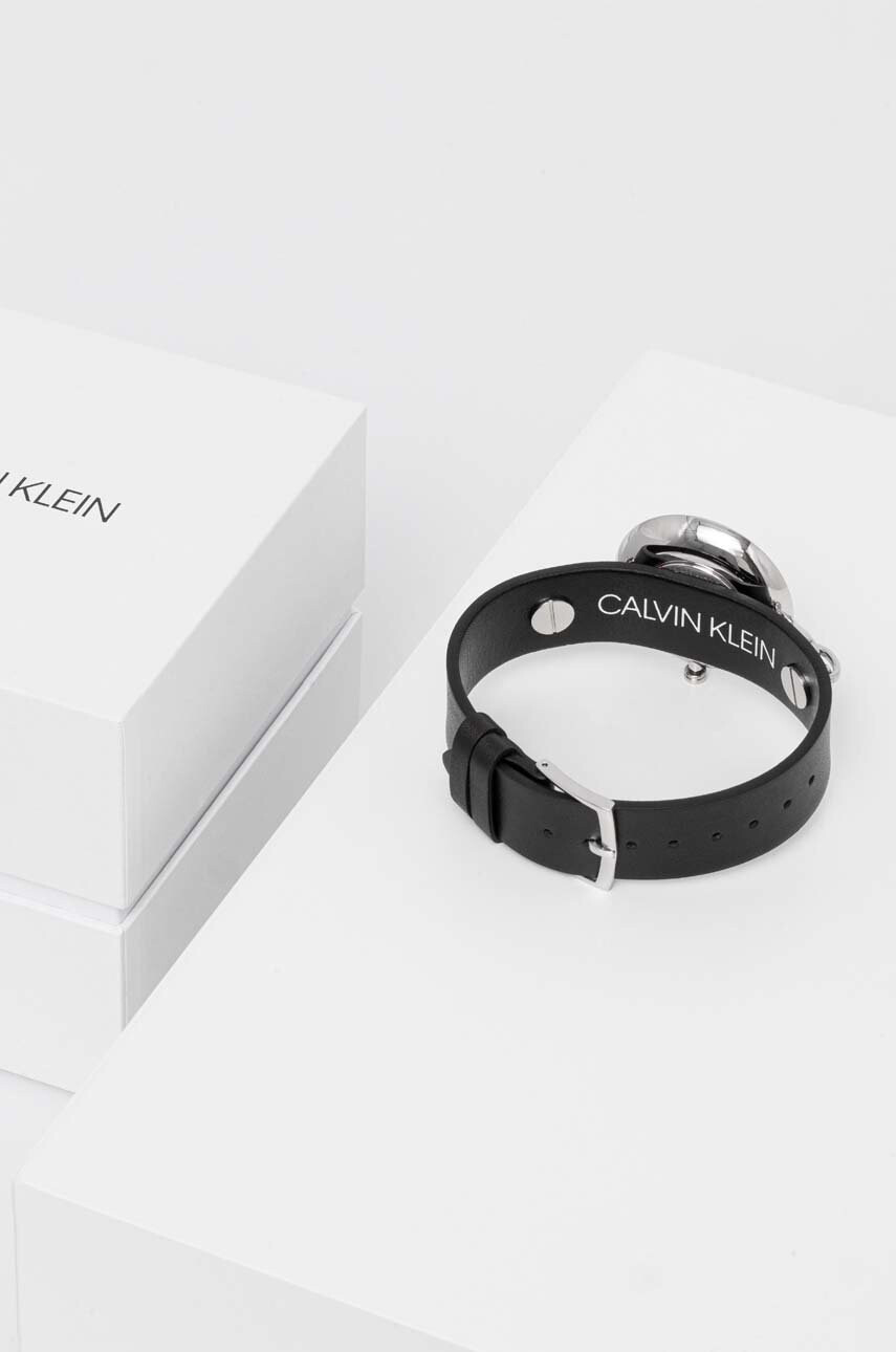 Calvin Klein Часовник дамски в черно - Pepit.bg