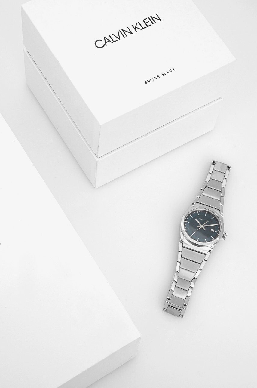 Calvin Klein Часовник дамски в сребристо - Pepit.bg