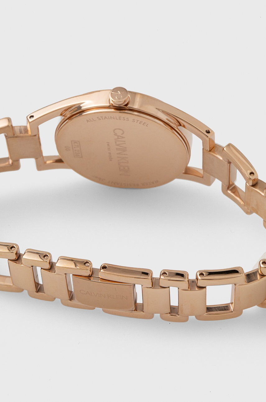 Calvin Klein Часовник K7L23646 дамски в златисто - Pepit.bg