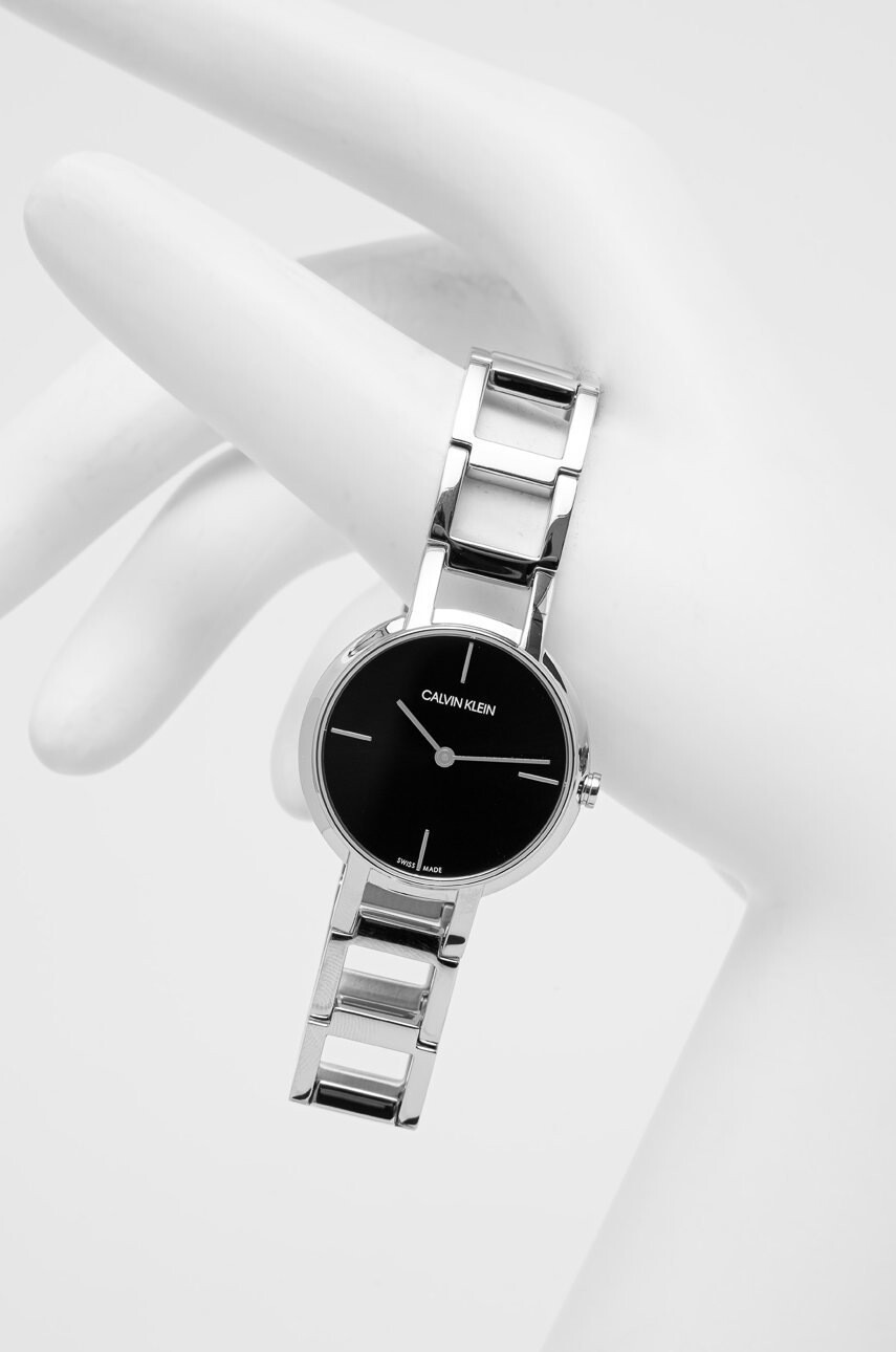 Calvin Klein Часовник дамски в сребристо - Pepit.bg