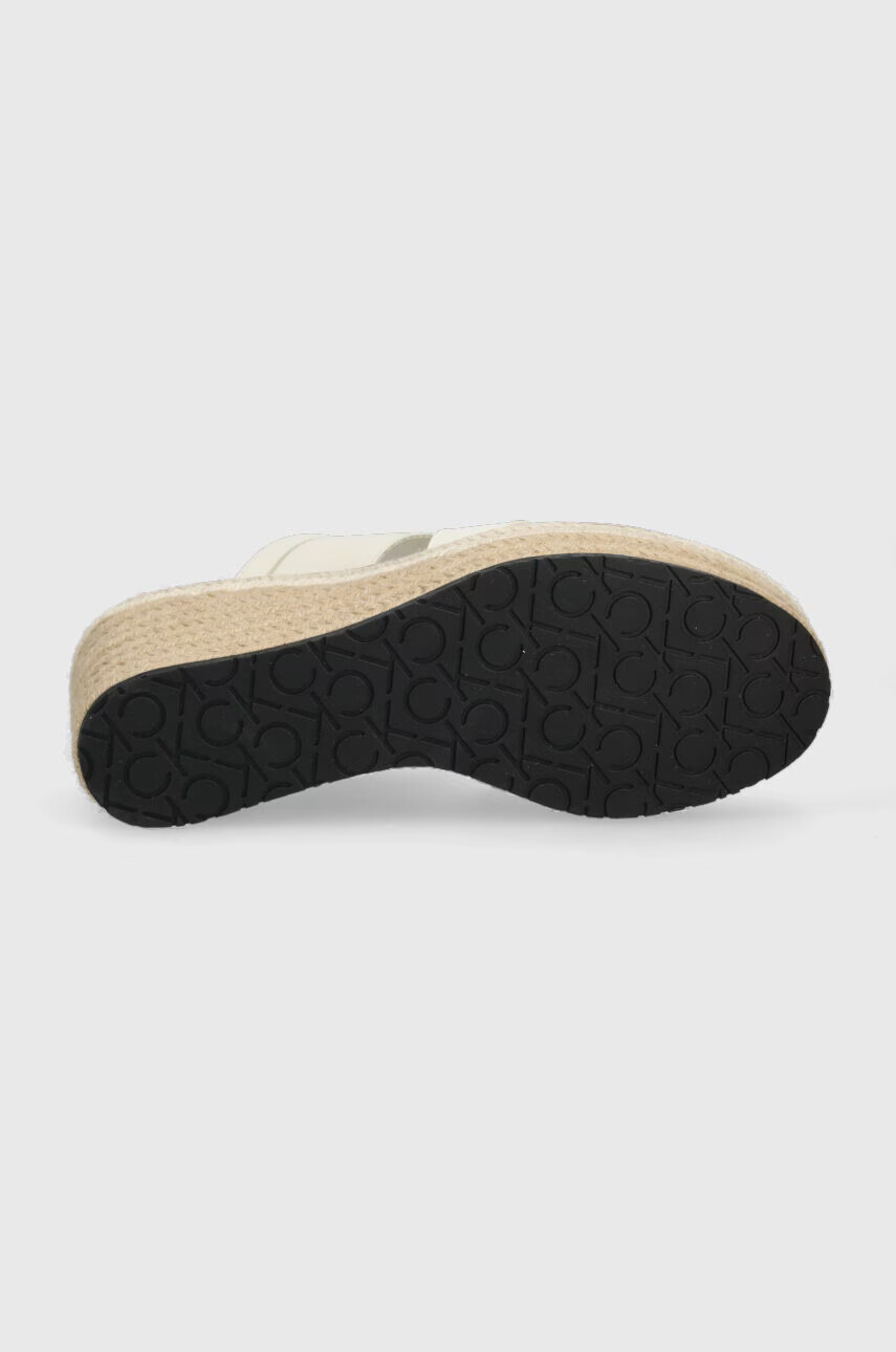 Calvin Klein Чехли WEDGE 50HH - HE в бяло със скосена платформа HW0HW01498 - Pepit.bg