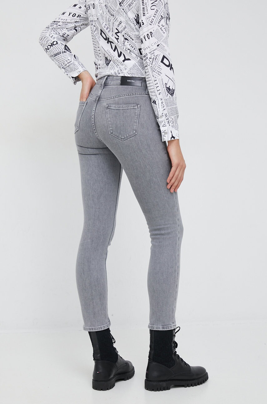 Calvin Klein Дънки Mid Rise Slim със стандартна талия - Pepit.bg