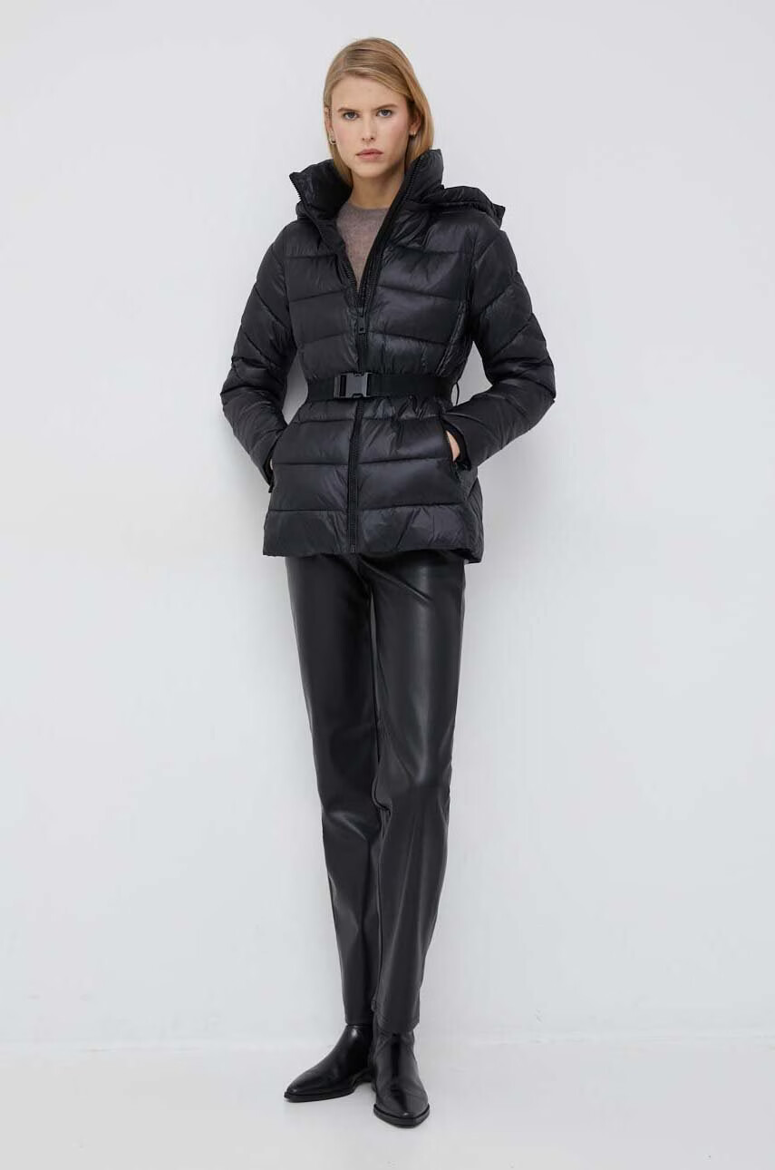 Calvin Klein Яке в черно със зимна изолация - Pepit.bg